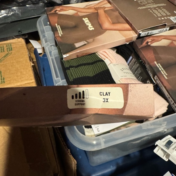 SKIMS Seamless Sculpt Mid Waist Shorts - Brown - Picture 2 of 2